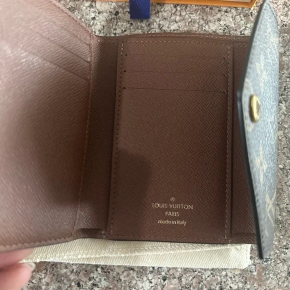 Louis Vuitton Victorine Wallet - Picture 8 of 11